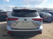 ✅ 2022 Toyota Highlander LE • VIN: 5TDZZRAH3NS139405 • Lot: 43313157. Wystawiony na IAAI z przebiegiem 30 086 mil. Bezpłatny archiwum sprzedaży aukcyjnych z USA i szczegółowy raport historii pojazdu na DreamBid. Zdjęcie 16.