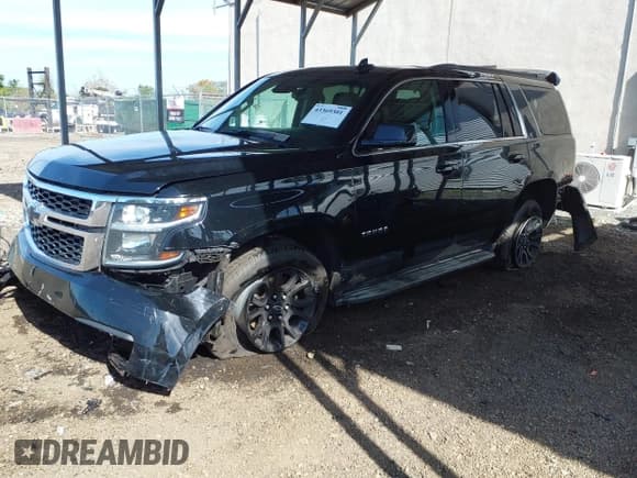 ✅ 2016 Chevrolet Tahoe LT • VIN: 1GNSKBKC5GR199288 • Lot: 43369301. Wystawiony na IAAI z przebiegiem 207 667 mil. Bezpłatny archiwum sprzedaży aukcyjnych z USA i szczegółowy raport historii pojazdu na DreamBid. Zdjęcie 2.