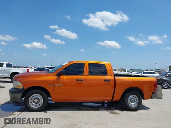 ✅ 2010 Dodge 1500 SLT • VIN: 1D7RB1CT0AS178824 • Lot: 42518541. Wystawiony na IAAI z przebiegiem 207 946 mil. Bezpłatny archiwum sprzedaży aukcyjnych z USA i szczegółowy raport historii pojazdu na DreamBid. Zdjęcie 14.