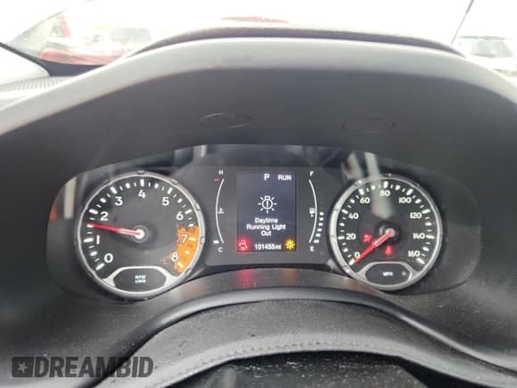 ✅ 2017 Jeep Renegade Latitude • VIN: ZACCJBBB6HPF22321 • Lot: 90799125. Listed on Copart with 101,455 mi. Free auction sales archive from the USA and detailed vehicle history report at DreamBid. Image 9.