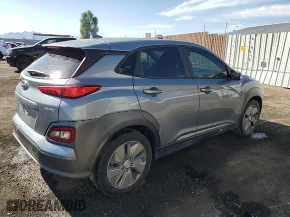✅ 2020 Hyundai Kona Limited • VIN: KM8K33AG3LU068735 • Лот: 71104464. Опубликован ранее на Copart с пробегом 28 253 миль. Бесплатный доступ к архиву аукционных продаж из США и подробный отчёт об истории автомобиля на DreamBid. Изображение 3.