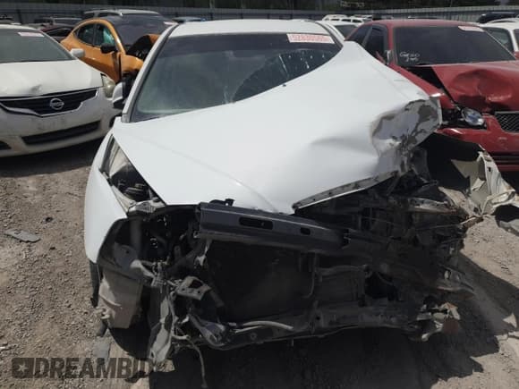 ✅ 2005 Hyundai Elantra GLS • VIN: KMHDN46D05U152263 • Lot: 52830565. Wystawiony na Copart z przebiegiem Nie podano. Bezpłatny archiwum sprzedaży aukcyjnych z USA i szczegółowy raport historii pojazdu na DreamBid. Zdjęcie 5.