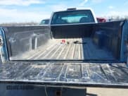 ✅ 1996 GMC Sierra 1500 • VIN: 1GTGC33R4TF018147 • Lot: 41612770. Wystawiony na IAAI z przebiegiem 106 443 mil. Bezpłatny archiwum sprzedaży aukcyjnych z USA i szczegółowy raport historii pojazdu na DreamBid. Zdjęcie 8.