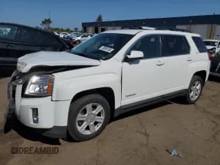 ✅ 2015 GMC Terrain SLT • VIN: 2GKFLXE32F6404418 • Lot: 70898195. Wystawiony na Copart z przebiegiem 131 913 mil. Bezpłatny archiwum sprzedaży aukcyjnych z USA i szczegółowy raport historii pojazdu na DreamBid. Zdjęcie 1.