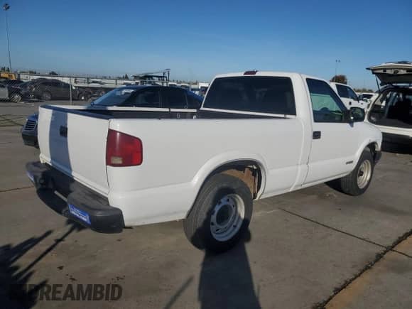 2002 Chevrolet S-10 LS с VIN 1GCCS145428191171, выставлен на аукционе Copart как лот 80259334 с пробегом 180 536 миль миль и Чистый • Clean title. История ставок и продаж доступна на DreamBid. Изображение 3.
