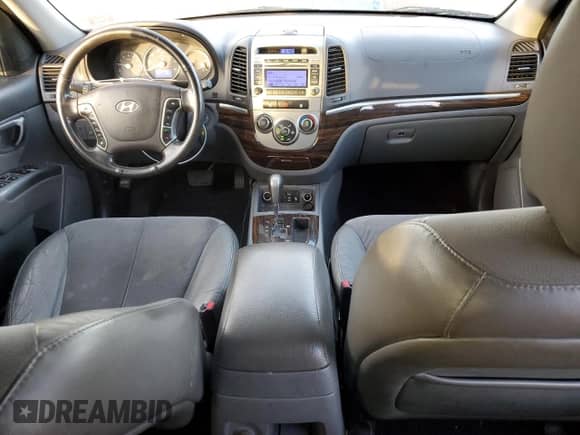 2010 Hyundai Santa Fe SE с VIN 5NMSHDAGXAH354520, выставлен на аукционе Copart как лот 74907434 с пробегом 251 936 миль миль и Списание • Salvage title. История ставок и продаж доступна на DreamBid. Изображение 8.