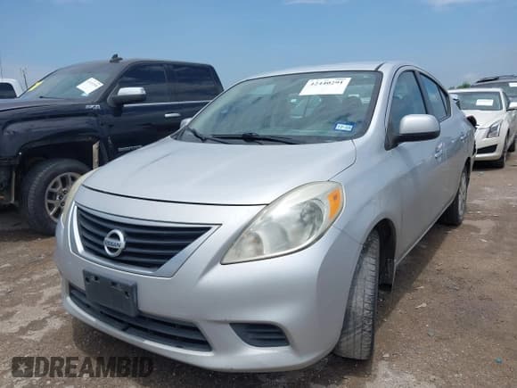 ✅ 2013 Nissan Versa SV • VIN: 3N1CN7AP7DL877468 • Lot: 42440291. Listed on IAAI with 170,883 mi. Free auction sales archive from the USA and detailed vehicle history report at DreamBid. Image 16.