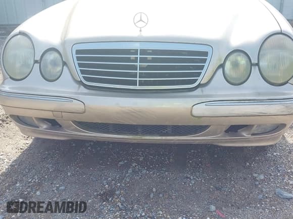 ✅ 2002 Mercedes-Benz E 320 • VIN: WDBJF65JX2B454320 • Lot: 42605358. Listed on IAAI with 214,583 mi. Free auction sales archive from the USA and detailed vehicle history report at DreamBid. Image 6.