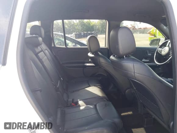 ✅ 2020 Mercedes-Benz GLB 250 • VIN: W1N4M4GB4LW028169 • Lot: 42671278. Listed on IAAI with 114,968 mi. Free auction sales archive from the USA and detailed vehicle history report at DreamBid. Image 8.