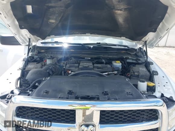 ✅ 2016 Ram 2500 SLT • VIN: 3C6UR5DLXGG221871 • Lot: 42505641. Listed on IAAI with 110,374 mi. Free auction sales archive from the USA and detailed vehicle history report at DreamBid. Image 10.