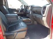 ✅ 2020 Chevrolet Silverado 1500 RST • VIN: 3GCUYEED1LG126855 • Lot: 42819335. Wystawiony na IAAI z przebiegiem 82 684 mil. Bezpłatny archiwum sprzedaży aukcyjnych z USA i szczegółowy raport historii pojazdu na DreamBid. Zdjęcie 5.