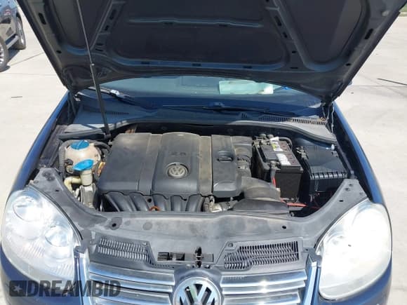 ✅ 2010 Volkswagen Jetta SE • VIN: 3VWRX7AJ1AM014794 • Lot: 42020259. Listed on IAAI with 226,798 mi. Free auction sales archive from the USA and detailed vehicle history report at DreamBid. Image 10.