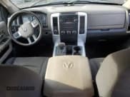 ✅ 2010 Dodge 1500 SLT • VIN: 1D7RV1GTXAS173809 • Lot: 87373424. Wystawiony na Copart z przebiegiem Nie podano. Bezpłatny archiwum sprzedaży aukcyjnych z USA i szczegółowy raport historii pojazdu na DreamBid. Zdjęcie 8.