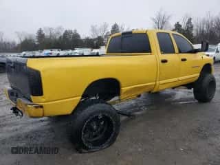2005 Dodge 3500 SLT z VIN 3D7LS38C45G760125, wystawiony jako Copart lot #84136424 z przebiegiem 214 874 mil mil oraz Szkoda całkowita • Salvage title. Historia ofert i sprzedaży dostępna na DreamBid. Obrazek 3.