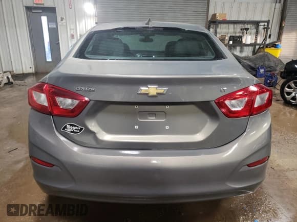 ✅ 2017 Chevrolet Cruze LT • VIN: 1G1BE5SM9H7154967 • Лот: 38131893. Опубликован ранее на Copart с пробегом 54 165 миль. Бесплатный доступ к архиву аукционных продаж из США и подробный отчёт об истории автомобиля на DreamBid. Изображение 6.