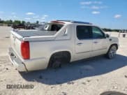 ✅ 2013 Cadillac Escalade EXT Premium • VIN: 3GYT4NEF1DG269695 • Lot: 66286765. Listed on Copart with 172,164 mi. Free auction sales archive from the USA and detailed vehicle history report at DreamBid. Image 3.