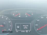 ✅ 2018 Chevrolet Traverse LS • VIN: 1GNEVFKW3JJ111155 • Lot: 43103902. Wystawiony na IAAI z przebiegiem 121 285 mil. Bezpłatny archiwum sprzedaży aukcyjnych z USA i szczegółowy raport historii pojazdu na DreamBid. Zdjęcie 7.