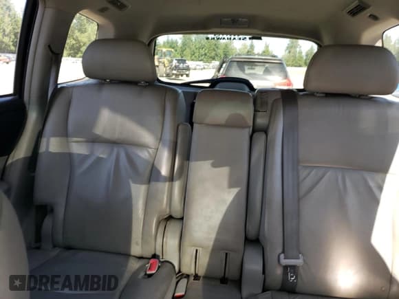 ✅ 2011 Toyota Highlander • VIN: JTEBC3EH7B2001522 • Lot: 60148825. Listed on Copart with 180,573 mi. Free auction sales archive from the USA and detailed vehicle history report at DreamBid. Image 10.