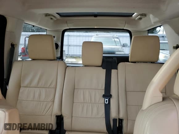 ✅ 2008 Land Rover LR3 HSE • VIN: SALAG25408A488341 • Лот: 46952325. Опубликован ранее на Copart с пробегом 191 702 миль. Бесплатный доступ к архиву аукционных продаж из США и подробный отчёт об истории автомобиля на DreamBid. Изображение 10.