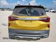 ✅ 2022 Kia Seltos S • VIN: KNDEUCAA3N7296102 • Lot: 81817025. Listed on Copart with 28,747 mi. Free auction sales archive from the USA and detailed vehicle history report at DreamBid. Image 6.