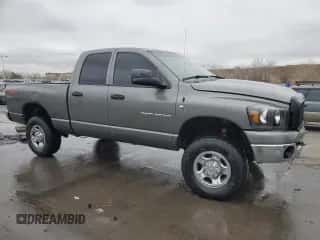 2006 Dodge 3500 Laramie z VIN 3D7LX38C76G108683, wystawiony jako Copart lot #48331435 z przebiegiem 281 344 mil mil oraz Szkoda całkowita • Salvage title. Historia ofert i sprzedaży dostępna na DreamBid. Obrazek 4.