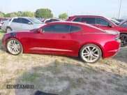 ✅ 2021 Chevrolet Camaro 1LS • VIN: 1G1FB1RX1M0121709 • Lot: 41943012. Wystawiony na IAAI z przebiegiem Nie podano. Bezpłatny archiwum sprzedaży aukcyjnych z USA i szczegółowy raport historii pojazdu na DreamBid. Zdjęcie 14.