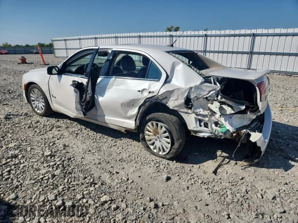 ✅ 2010 Mercury Milan Hybrid • VIN: 3MEDM0L39AR609700 • Lot: 80900875. Wystawiony na Copart z przebiegiem 263 682 mil. Bezpłatny archiwum sprzedaży aukcyjnych z USA i szczegółowy raport historii pojazdu na DreamBid. Zdjęcie 2.