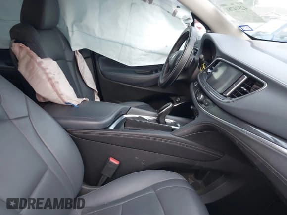 ✅ 2021 Buick Enclave Essence • VIN: 5GAERBKW3MJ263108 • Lot: 42514781. Wystawiony na IAAI z przebiegiem 73 668 mil. Bezpłatny archiwum sprzedaży aukcyjnych z USA i szczegółowy raport historii pojazdu na DreamBid. Zdjęcie 5.