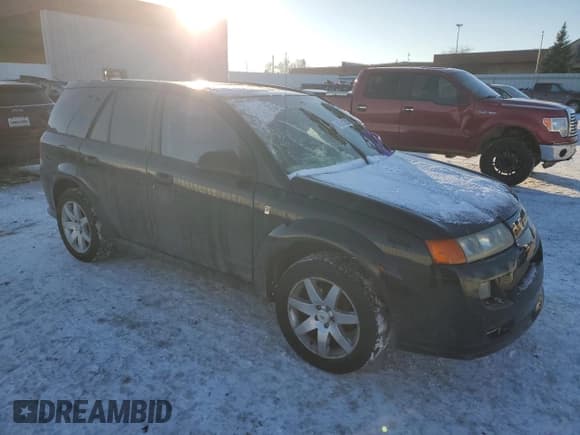 ✅ 2004 Saturn VUE V6 • VIN: 5GZCZ634X4S873221 • Lot: 88653125. Wystawiony na Copart z przebiegiem 275 063 mil. Bezpłatny archiwum sprzedaży aukcyjnych z USA i szczegółowy raport historii pojazdu na DreamBid. Zdjęcie 4.