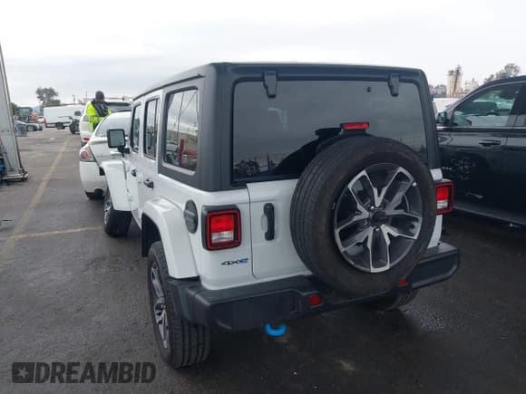 ✅ 2024 Jeep Wrangler Sport S • VIN: 1C4RJXN67RW227903 • Lot: 41777629. Listed on IAAI with 11,234 mi. Free auction sales archive from the USA and detailed vehicle history report at DreamBid. Image 3.