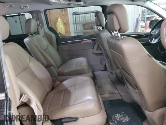 ✅ 2012 Volkswagen Routan • VIN: 2C4RVADG0CR355752 • Lot: 53687155. Listed on Copart with 132,903 mi. Free auction sales archive from the USA and detailed vehicle history report at DreamBid. Image 11.