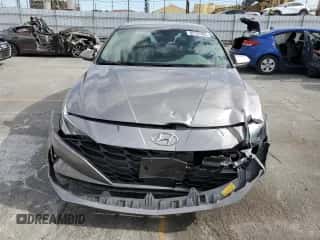 2023 Hyundai Elantra SEL с VIN KMHLS4AG4PU577185, выставлен на аукционе Copart как лот 82107805 с пробегом 27 333 миль миль и Списание • Salvage title. История ставок и продаж доступна на DreamBid. Изображение 5.