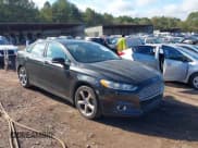 ✅ 2013 Ford Fusion SE • VIN: 3FA6P0H92DR160983 • Lot: 40765682. Wystawiony na IAAI z przebiegiem 204 247 mil. Bezpłatny archiwum sprzedaży aukcyjnych z USA i szczegółowy raport historii pojazdu na DreamBid. Zdjęcie 1.