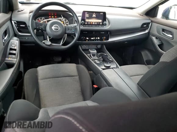 ✅ 2022 Nissan Rogue SV • VIN: 5N1BT3BB2NC680176 • Lot: 93047535. Wystawiony na Copart z przebiegiem 62 184 mil. Bezpłatny archiwum sprzedaży aukcyjnych z USA i szczegółowy raport historii pojazdu na DreamBid. Zdjęcie 8.