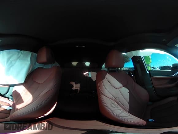 ✅ 2025 BMW i4 eDrive40 • VIN: WBY23HD07SFT87881 • Lot: 41318657. Wystawiony na IAAI z przebiegiem 5 914 mil. Bezpłatny archiwum sprzedaży aukcyjnych z USA i szczegółowy raport historii pojazdu na DreamBid. Zdjęcie 23.