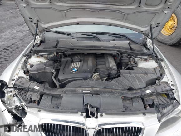 ✅ 2010 BMW 3 Series 328i xDrive • VIN: WBAWC3C58APC87963 • Lot: 41485450. Listed on IAAI with 146,007 mi. Free auction sales archive from the USA and detailed vehicle history report at DreamBid. Image 10.