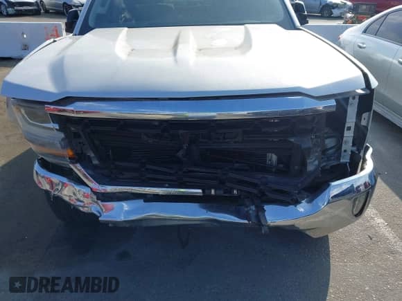 2018 Chevrolet Silverado 1500 LT with VIN 3GCPCREC8JG580088, listed as a IAAI auction lot 43278290 with 72,832 mi miles and . Bid and sale history available at DreamBid. Image 6.