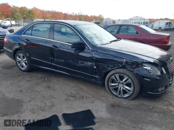 ✅ 2011 Mercedes-Benz E 350 Luxury • VIN: WDDHF8HB2BA296079 • Lot: 43568333. Listed on IAAI with 189,381 mi. Free auction sales archive from the USA and detailed vehicle history report at DreamBid. Image 1.