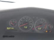 ✅ 2009 Volvo S60 2.5T • VIN: YV1RS592892726932 • Lot: 43561772. Wystawiony na IAAI z przebiegiem 95 400 mil. Bezpłatny archiwum sprzedaży aukcyjnych z USA i szczegółowy raport historii pojazdu na DreamBid. Zdjęcie 7.