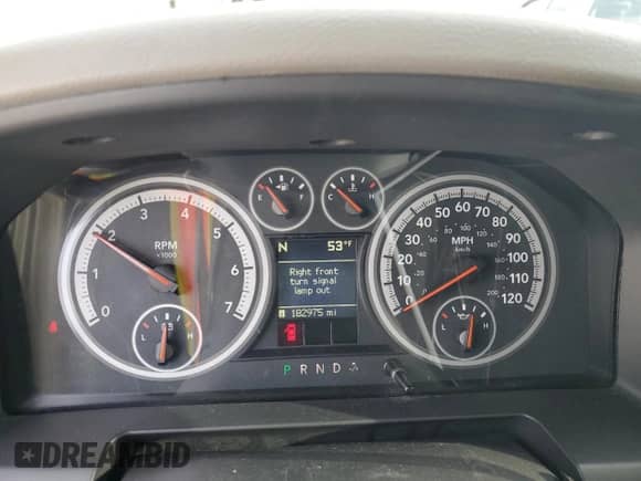 2009 Dodge 1500 TRX с VIN 1D3HV13T89S714323, выставлен на аукционе Copart как лот 49709655 с пробегом 182 975 миль миль и Списание • Salvage title. История ставок и продаж доступна на DreamBid. Изображение 9.