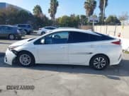 ✅ 2017 Toyota Prius Advanced • VIN: JTDKARFP4H3050991 • Lot: 43898524. Listed on IAAI with 39,531 mi. Free auction sales archive from the USA and detailed vehicle history report at DreamBid. Image 14.