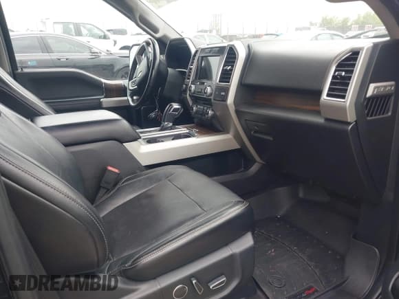 ✅ 2017 Ford F-150 XL • VIN: 1FTEW1EG2HFA48415 • Лот: 42368597. Опубликован ранее на IAAI с пробегом 185 847 миль. Бесплатный доступ к архиву аукционных продаж из США и подробный отчёт об истории автомобиля на DreamBid. Изображение 5.