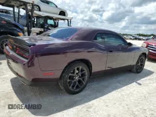 ✅ 2022 Dodge Challenger SXT • VIN: 2C3CDZAG8NH227087 • Lot: 68607204. Wystawiony na Copart z przebiegiem 10 920 mil. Bezpłatny archiwum sprzedaży aukcyjnych z USA i szczegółowy raport historii pojazdu na DreamBid. Zdjęcie 3.