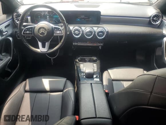 ✅ 2021 Mercedes-Benz A 220 • VIN: W1K3G4FB7MJ287688 • Лот: 67597075. Опубликован ранее на Copart с пробегом 150 850 миль. Бесплатный доступ к архиву аукционных продаж из США и подробный отчёт об истории автомобиля на DreamBid. Изображение 8.