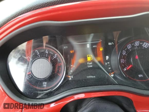 ✅ 2017 Dodge Challenger R/T • VIN: 2C3CDZBT0HH636622 • Lot: 71663034. Wystawiony na Copart z przebiegiem 117 774 mil. Bezpłatny archiwum sprzedaży aukcyjnych z USA i szczegółowy raport historii pojazdu na DreamBid. Zdjęcie 9.