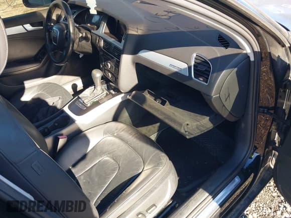 ✅ 2009 Audi A4 Premium • VIN: WAULF78K89N064486 • Lot: 43790993. Wystawiony na IAAI z przebiegiem Nie podano. Bezpłatny archiwum sprzedaży aukcyjnych z USA i szczegółowy raport historii pojazdu na DreamBid. Zdjęcie 5.