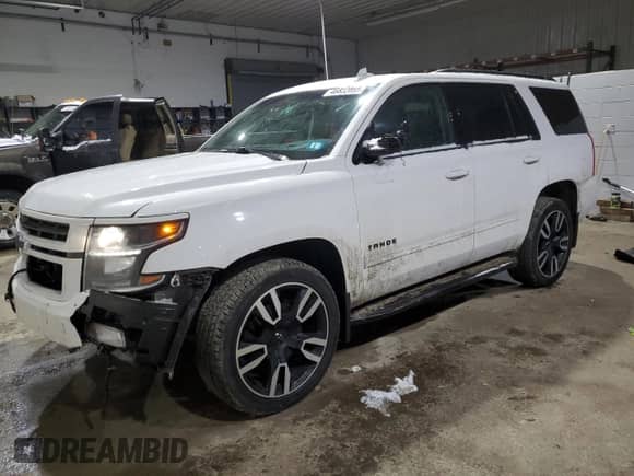 2020 Chevrolet Tahoe Premier z VIN 1GNSKCKJ2LR300639, wystawiony jako Copart lot #46832055 z przebiegiem 95 003 mil mil oraz Szkoda całkowita • Salvage title. Historia ofert i sprzedaży dostępna na DreamBid. Obrazek 1.