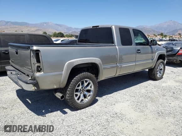 2001 Chevrolet Silverado 1500 LT z VIN 2GCEC19T711353292, wystawiony jako Copart lot #67295735 z przebiegiem Nie podano mil oraz Szkoda całkowita • Salvage title. Historia ofert i sprzedaży dostępna na DreamBid. Obrazek 3.