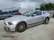 2014 Ford Mustang V6 z VIN 1ZVBP8AM9E5253703, wystawiony jako Copart lot #86166665 z przebiegiem 139 131 mil mil oraz Szkoda całkowita • Salvage title. Historia ofert i sprzedaży dostępna na DreamBid. Obrazek 1.