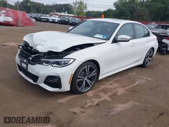 2020 BMW 3 Series 330i xDrive z VIN 3MW5R7J04L8B19857, wystawiony jako IAAI lot #43293574 z przebiegiem 19 853 mil mil oraz . Historia ofert i sprzedaży dostępna na DreamBid. Obrazek 19.